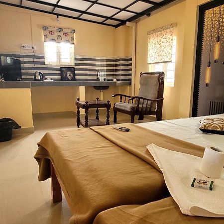 Frangipani Holiday Home Fort Kochi Luaran gambar