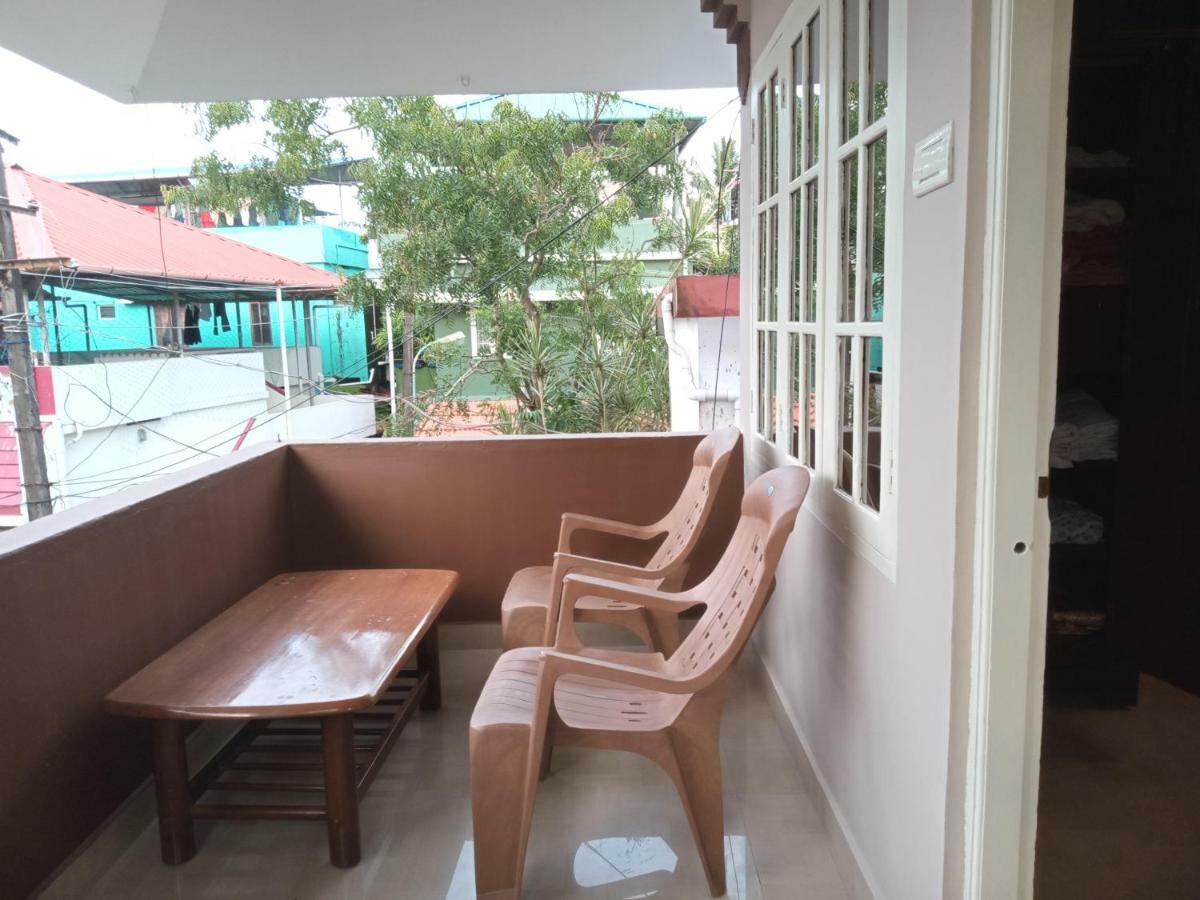 Frangipani Holiday Home Fort Kochi Luaran gambar
